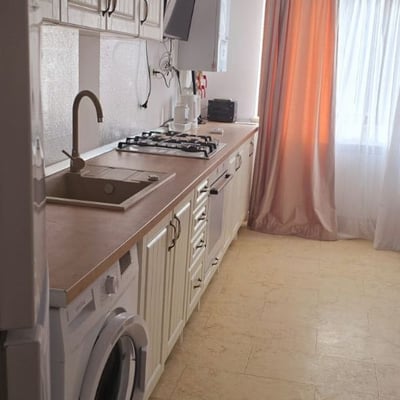 Аренда уютных 2-комнатных апартаментов, 50 м², район Мамая, Констанца, Румыния